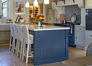 Warwickshire Country House Classic English Kitchen